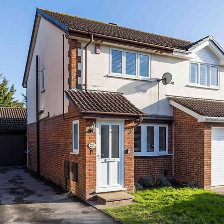 2 Bedroom House-Driveway - Bournemouth Hospital - Long Stay Discounts - Lima Apartments Ltd Zewnętrze zdjęcie